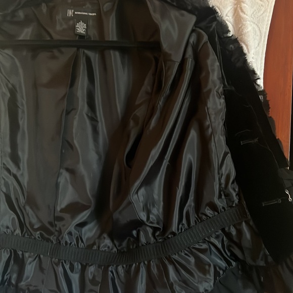 I N C Size Large - Picture 16 of 16